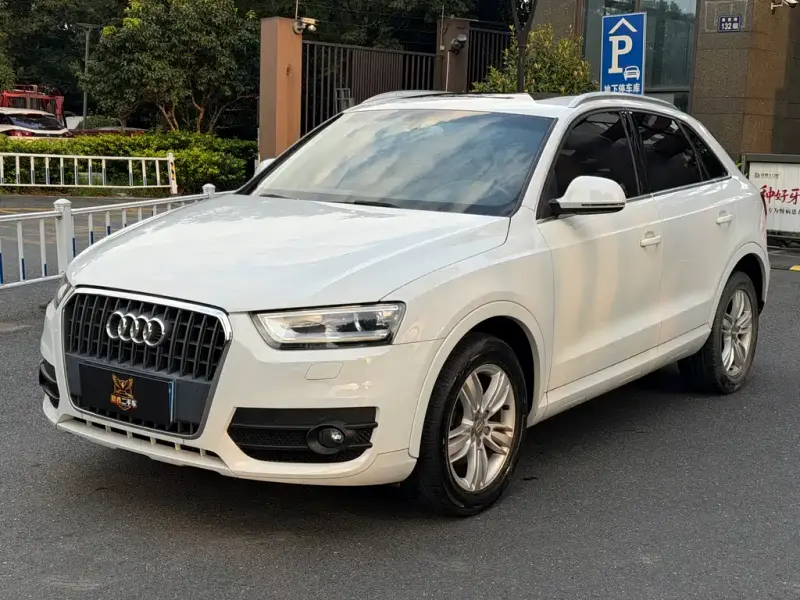 Audi Q3, 2015