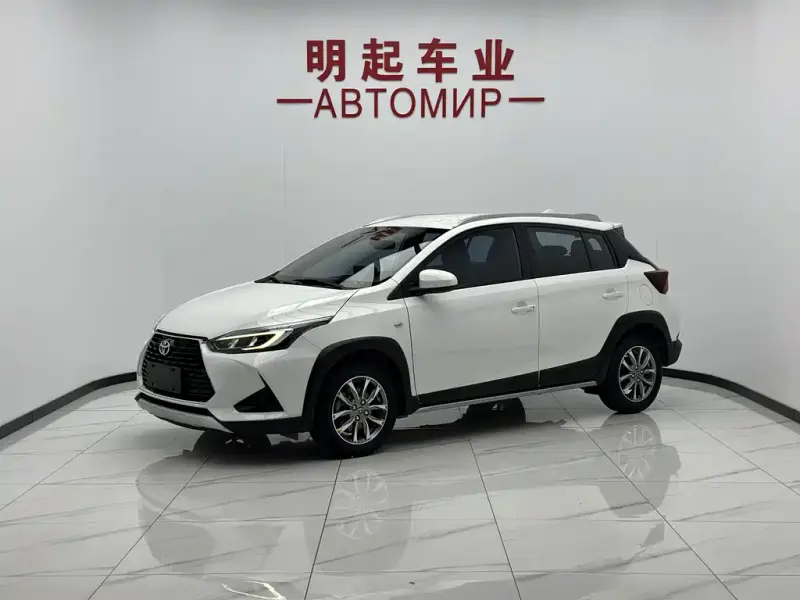 Toyota Yaris L, 2022