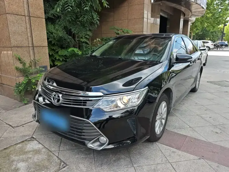 Toyota Camry, 2015