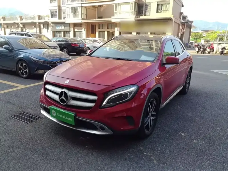 Mercedes-Benz GLA, 2016