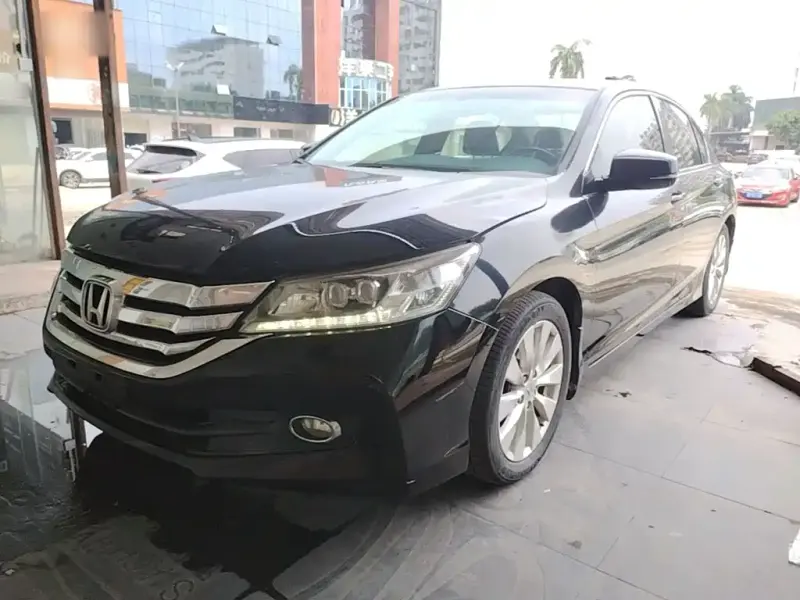 Honda Accord, 2015