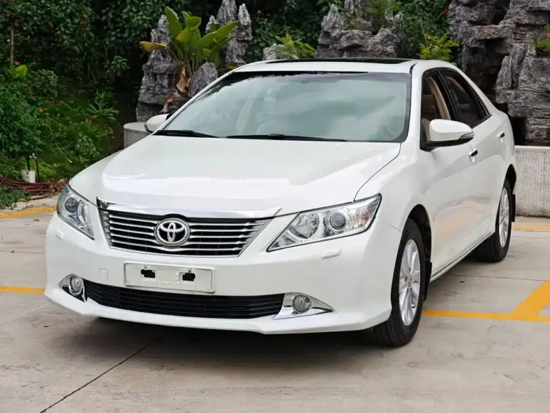 Toyota Camry, 2014