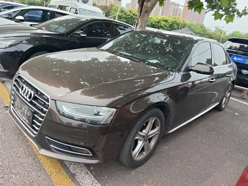 Audi A4L, 2015