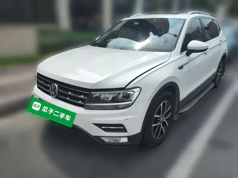 Volkswagen Tiguan L, 2018