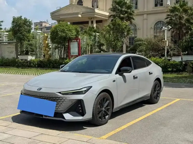Changan UNI-V iDD, 2023