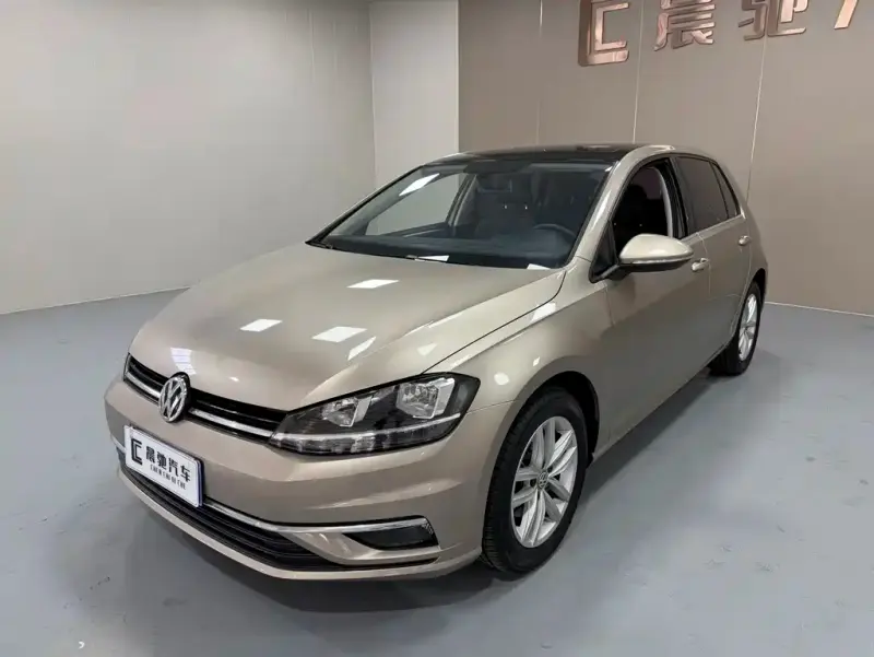 Volkswagen Golf, 2020