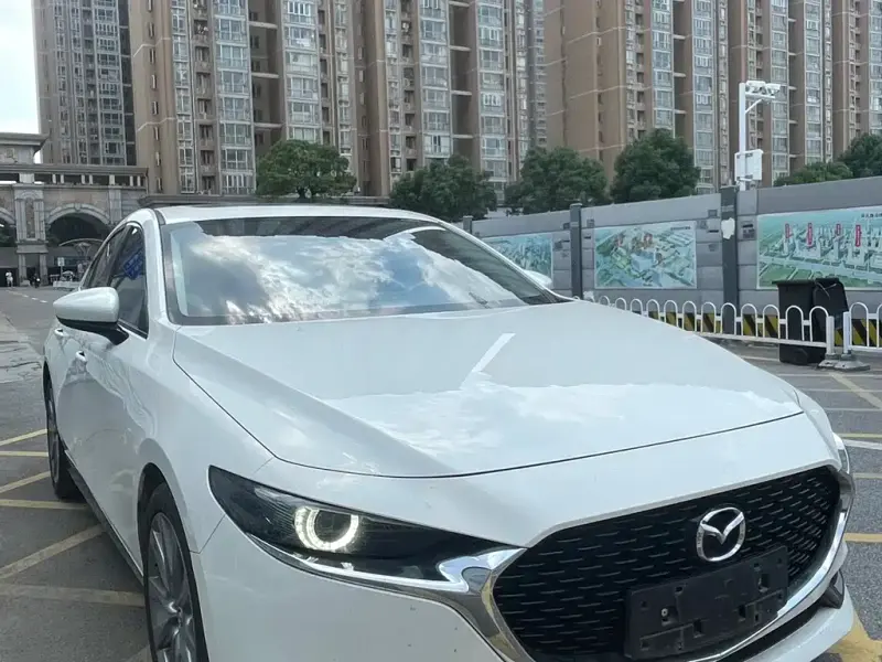 Mazda 3 Axela, 2022