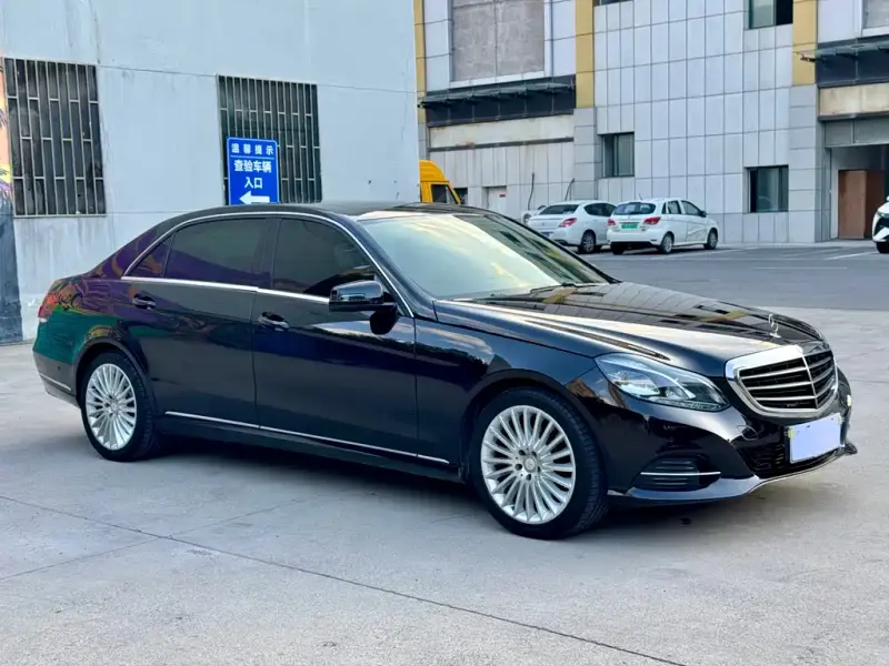 Mercedes-Benz E-Class, 2015
