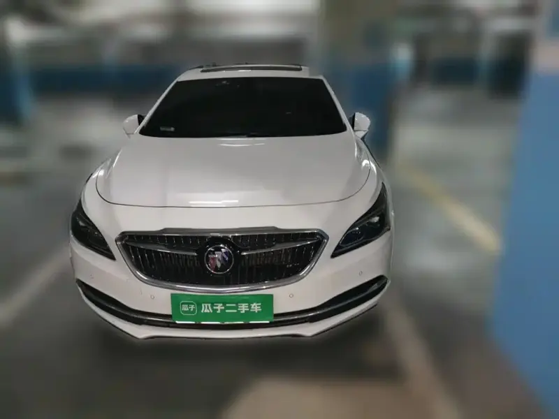 Buick LaCrosse Buick LaCrosse 2018 28T Luxury Type, 2018 — фото 1