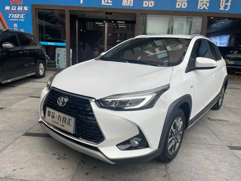 Toyota Yaris L, 2023