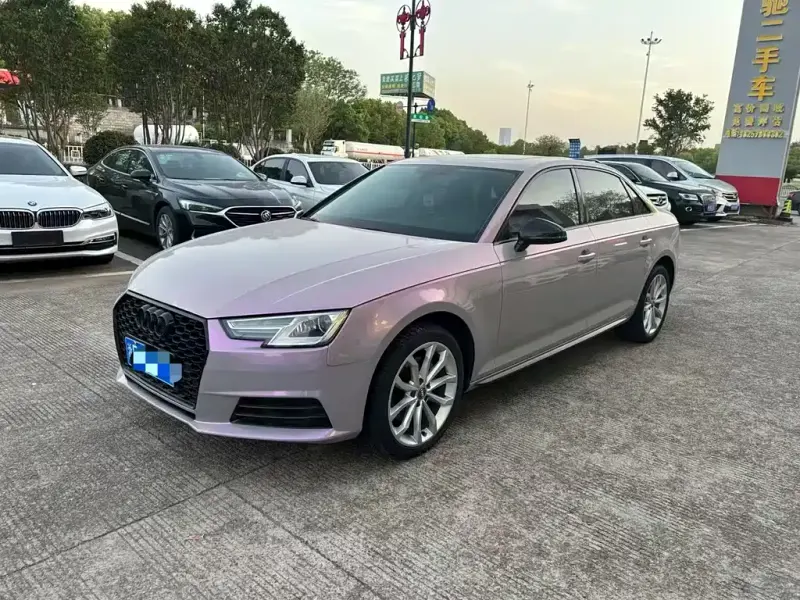 Audi A4L, 2018