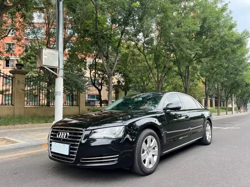 Audi A8, 2013