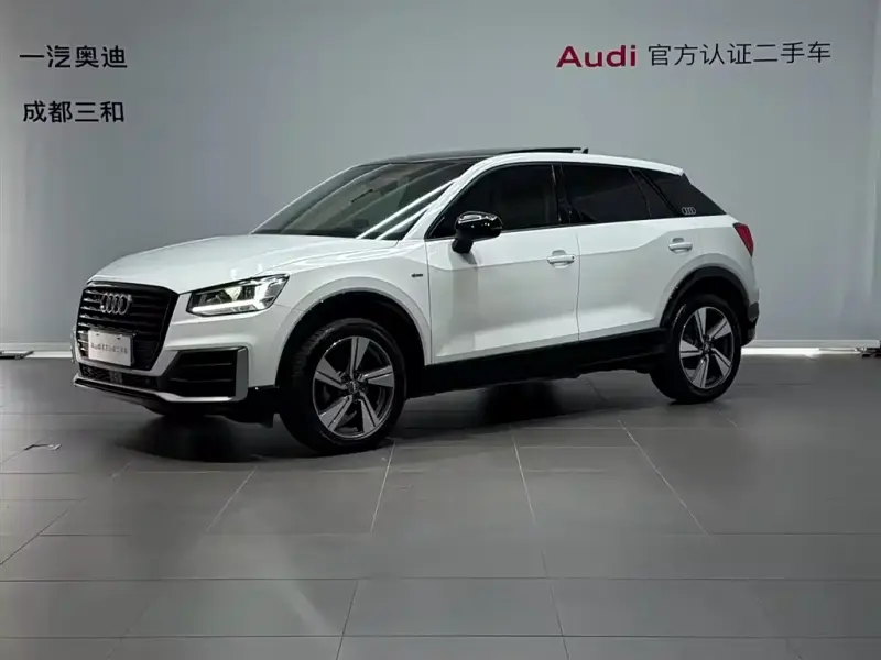 Audi Q2L, 2020