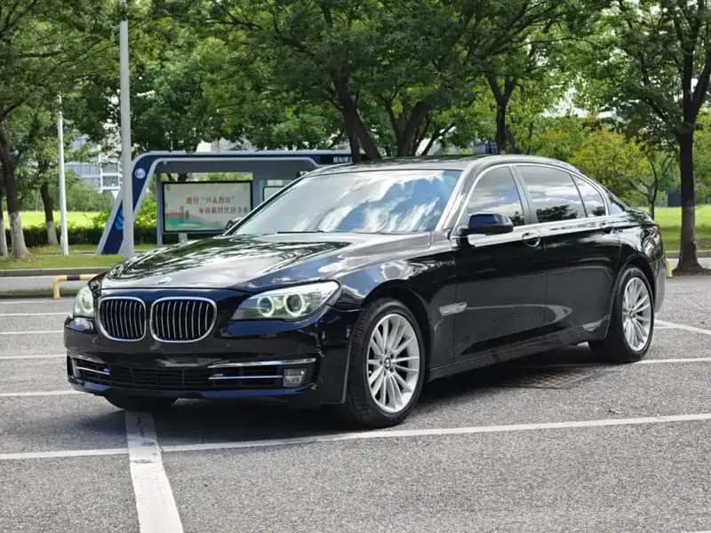 BMW 7 Series, 2015