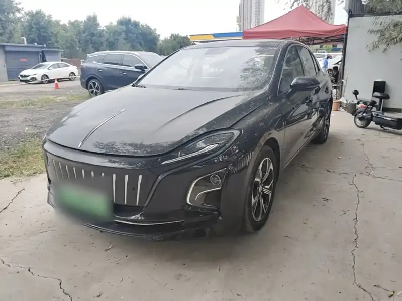 Hongqi E-QM5, 2024