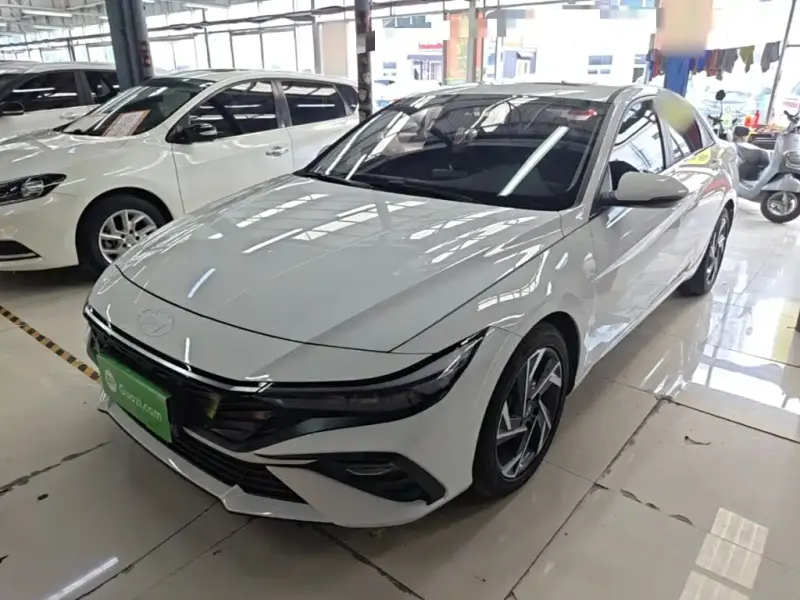 Hyundai Elantra, 2026
