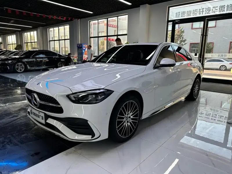 Mercedes-Benz C-Class, 2024