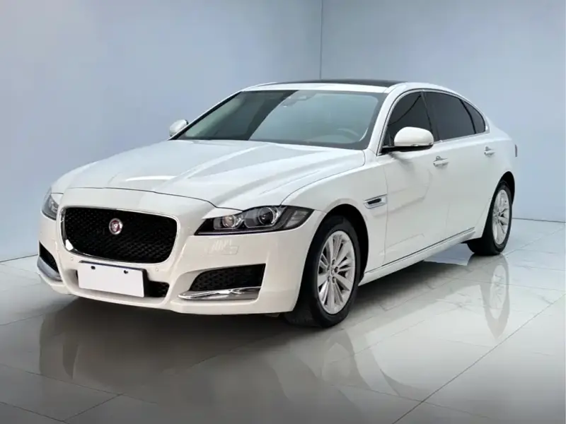 Jaguar XFL, 2017