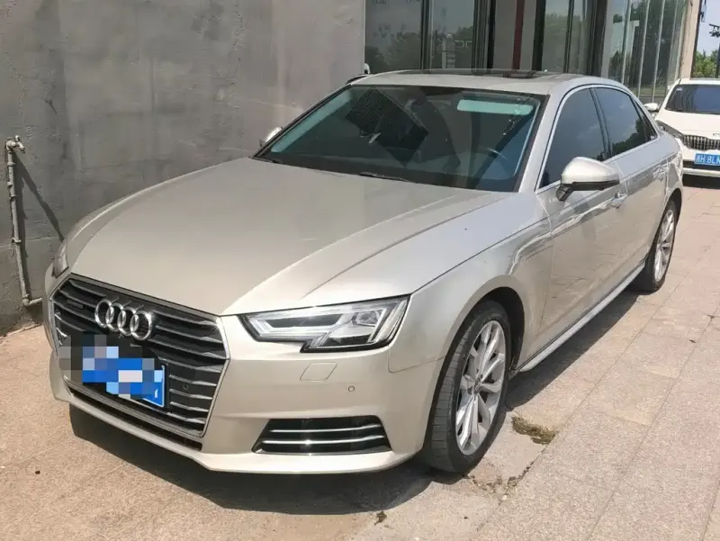 Audi A4L, 2016