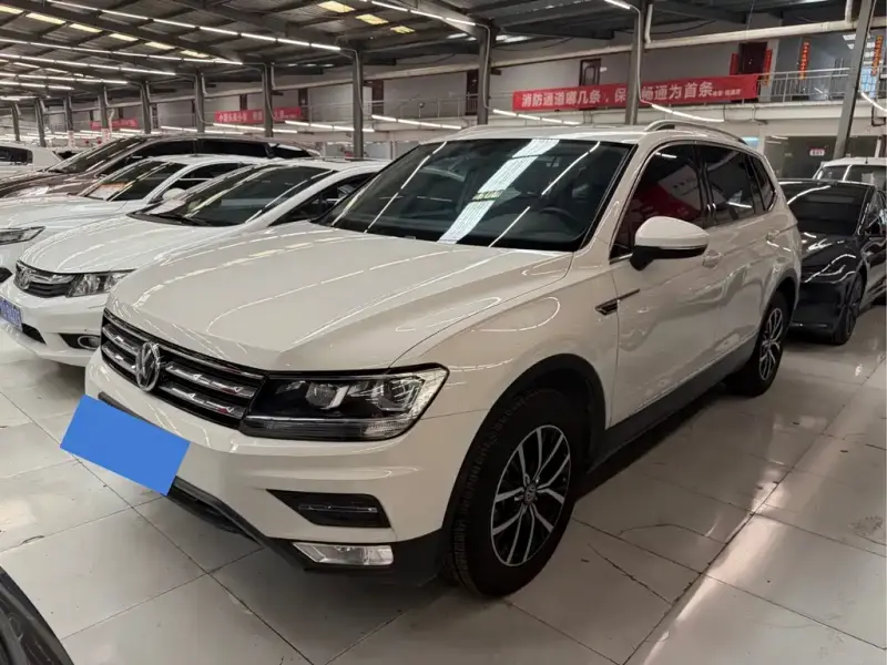 Volkswagen Tiguan L, 2018