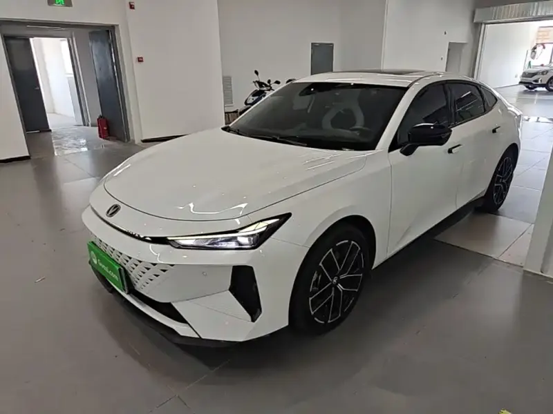 Changan UNI-V iDD, 2024