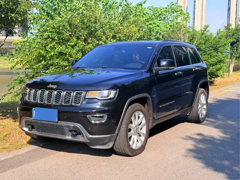 Jeep Grand Cherokee (Import), 2018