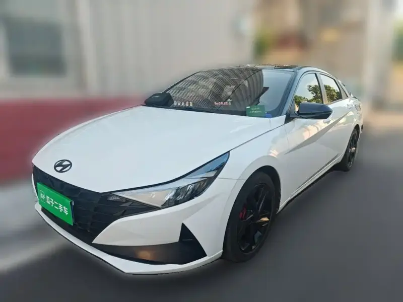 Hyundai Elantra, 2023