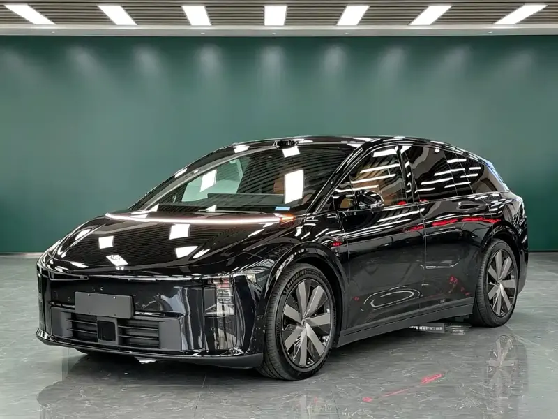 Li Auto Li i6, 2025