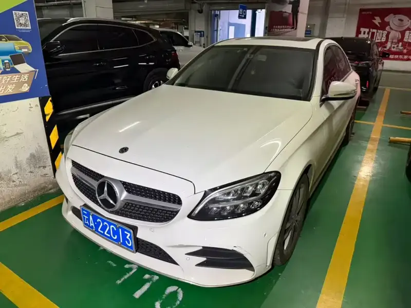 Mercedes-Benz C-Class Mercedes-Benz C-Class 2019 C 180 L Fashion Type Sport Edition, 2018 — фото 1