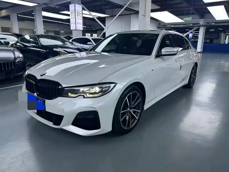 BMW 3 Series, 2022