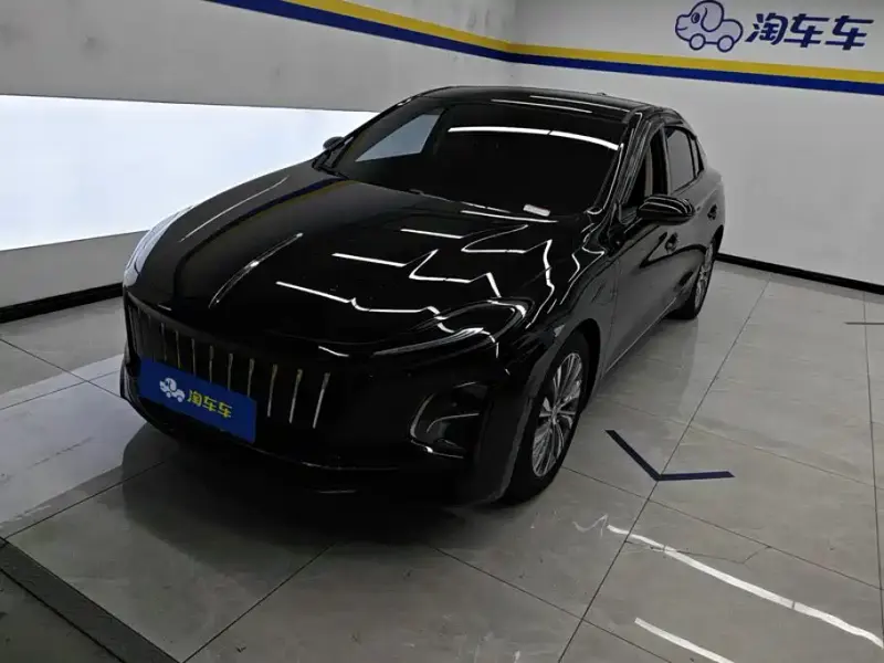 Hongqi E-QM5, 2025