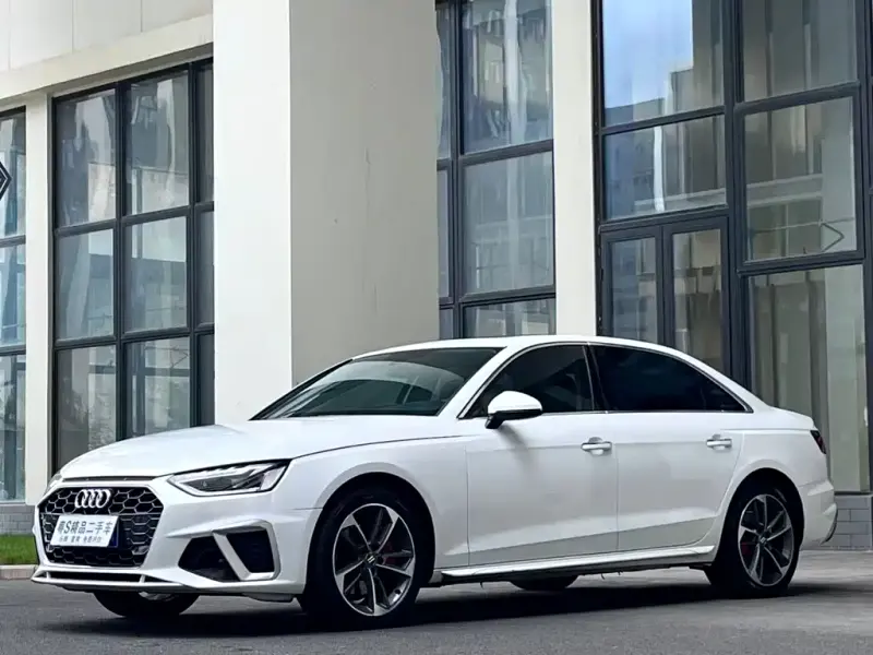 Audi A4L, 2020