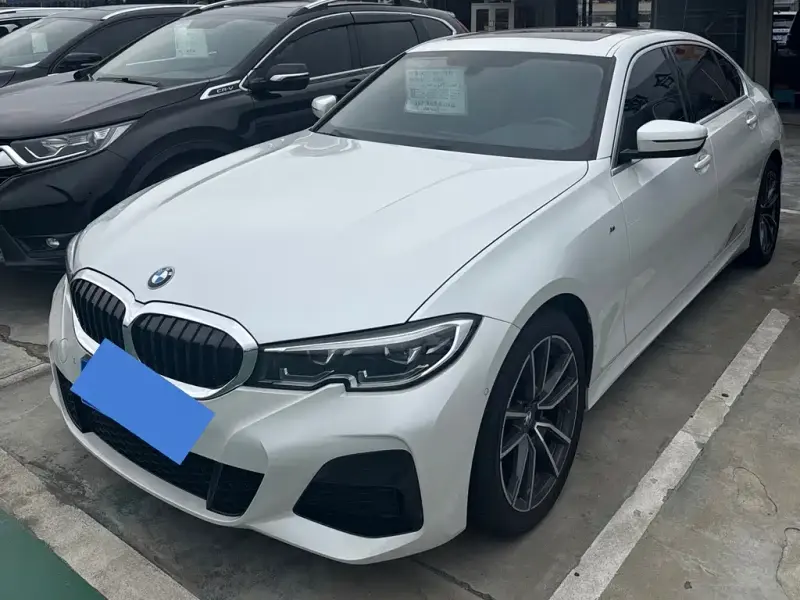 BMW 3 Series, 2022