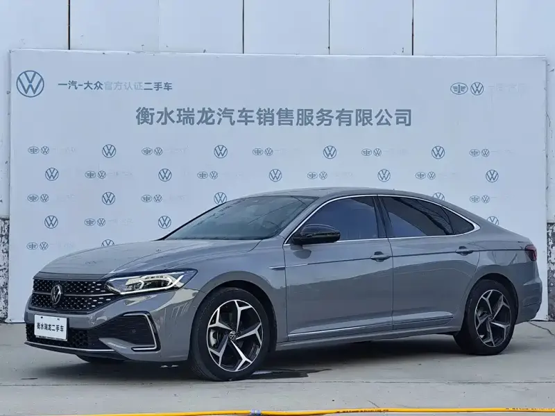 Volkswagen Passat, 2024