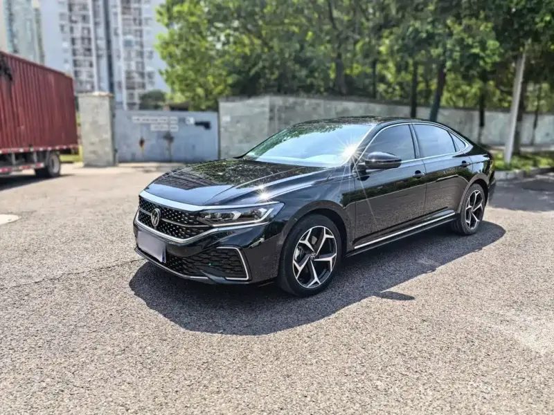 Volkswagen Passat, 2024