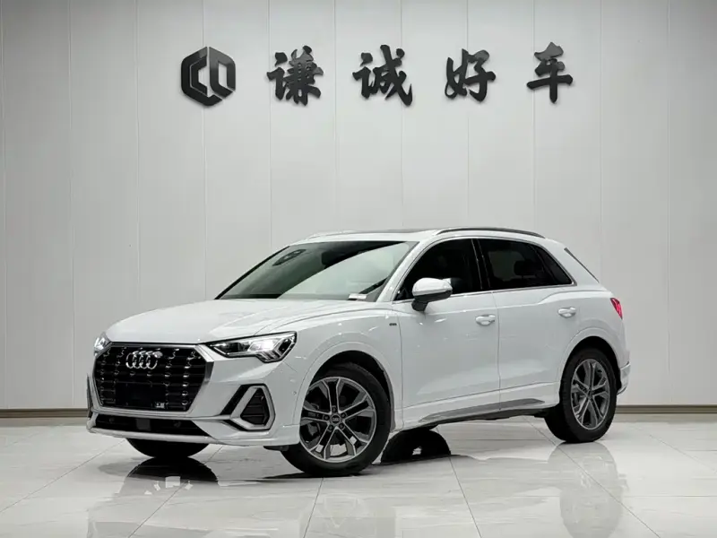 Audi Q3, 2021