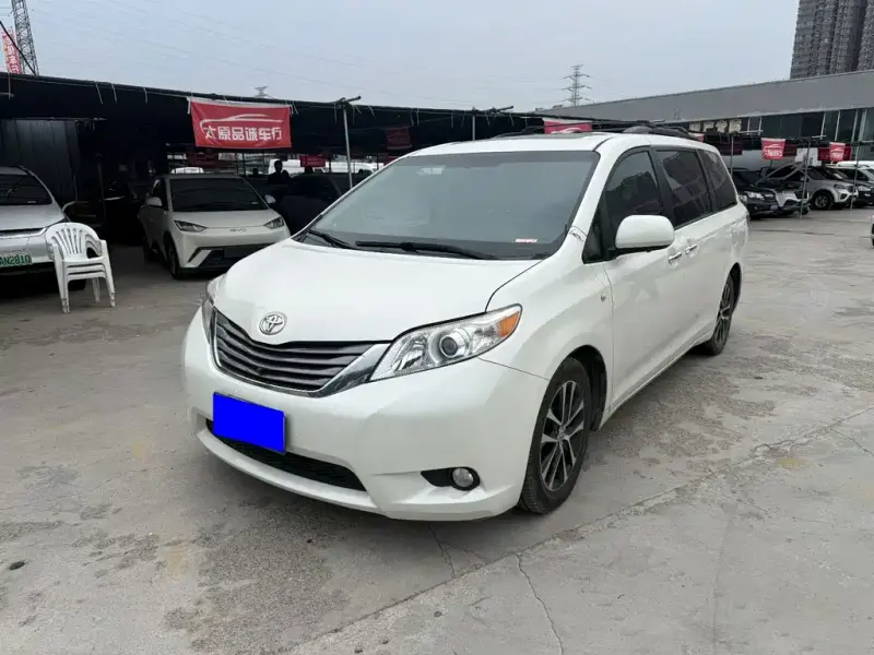 Toyota Sienna, 2017