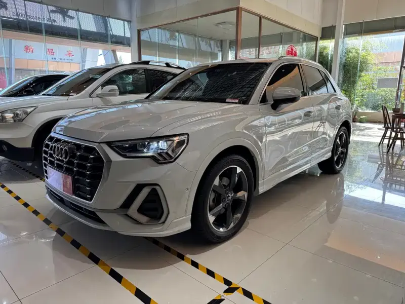 Audi Q3, 2023