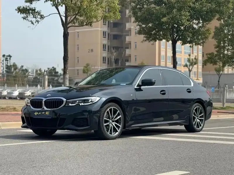 BMW 3 Series, 2022