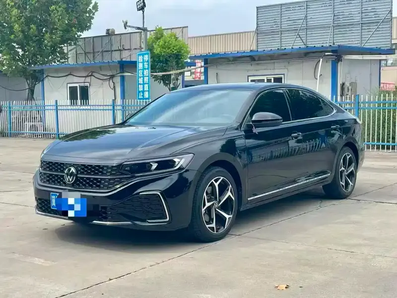 Volkswagen Passat, 2025