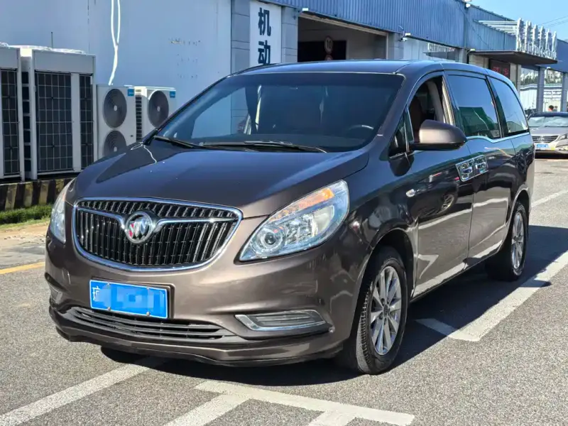 Buick GL8, 2017