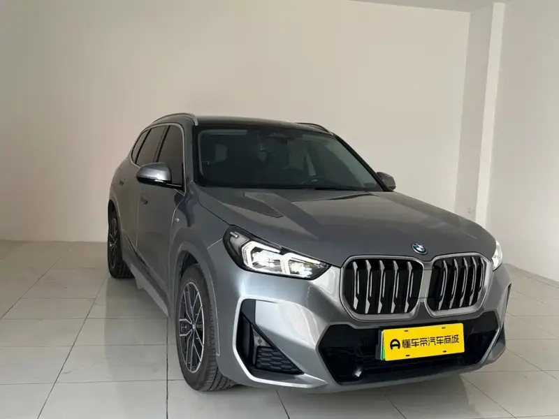 BMW iX1, 2025
