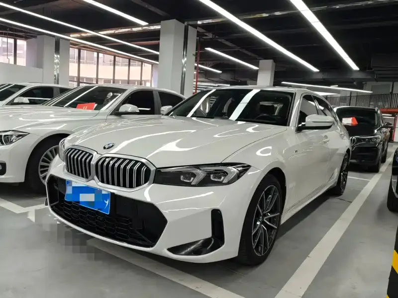 BMW 3 Series, 2023