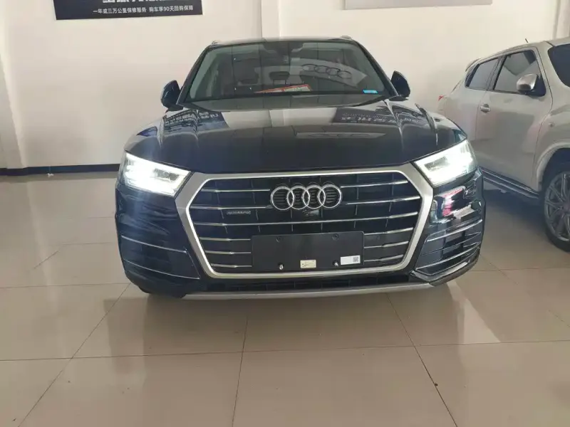 Audi Q5L, 2020