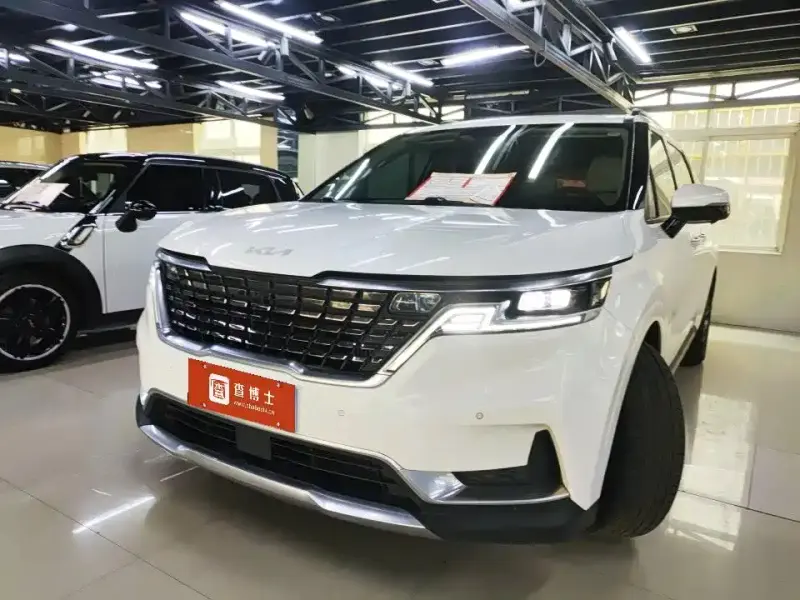 Kia Carnival, 2022