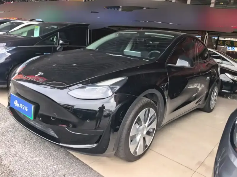 Tesla Model Y, 2023