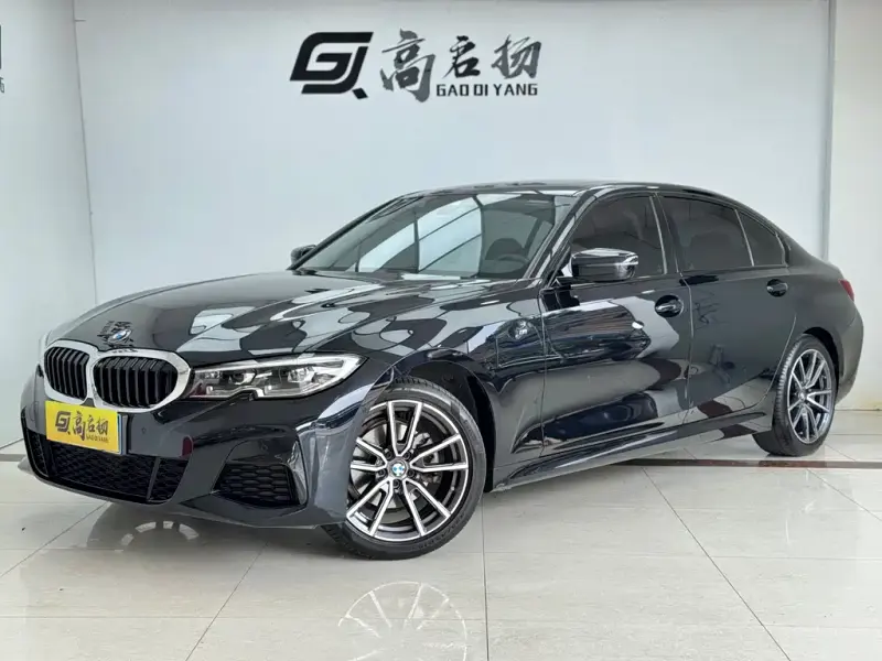 BMW 3 Series, 2022