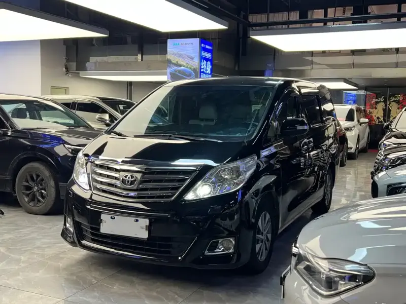 Toyota Alphard, 2014