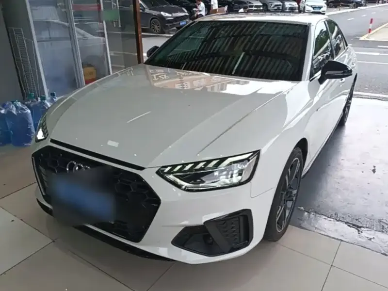 Audi A4L, 2023