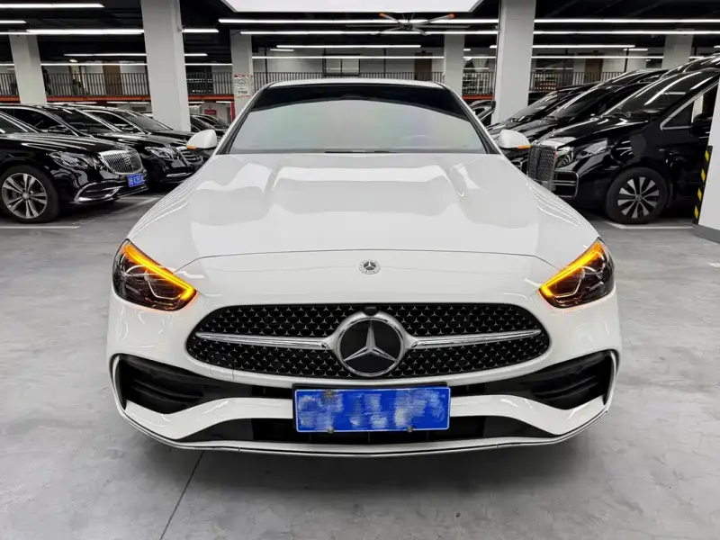 Mercedes-Benz C-Class, 2024